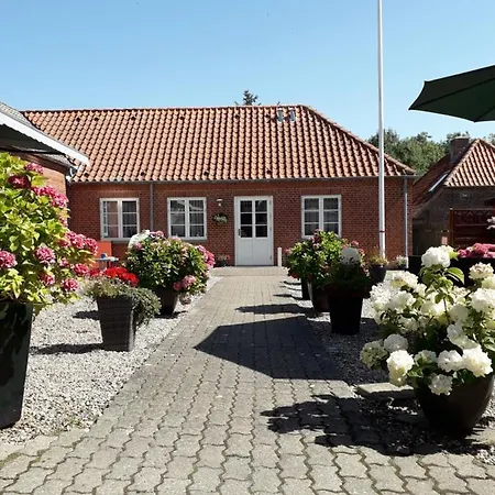 Hostel Rudbøl * Rudbol